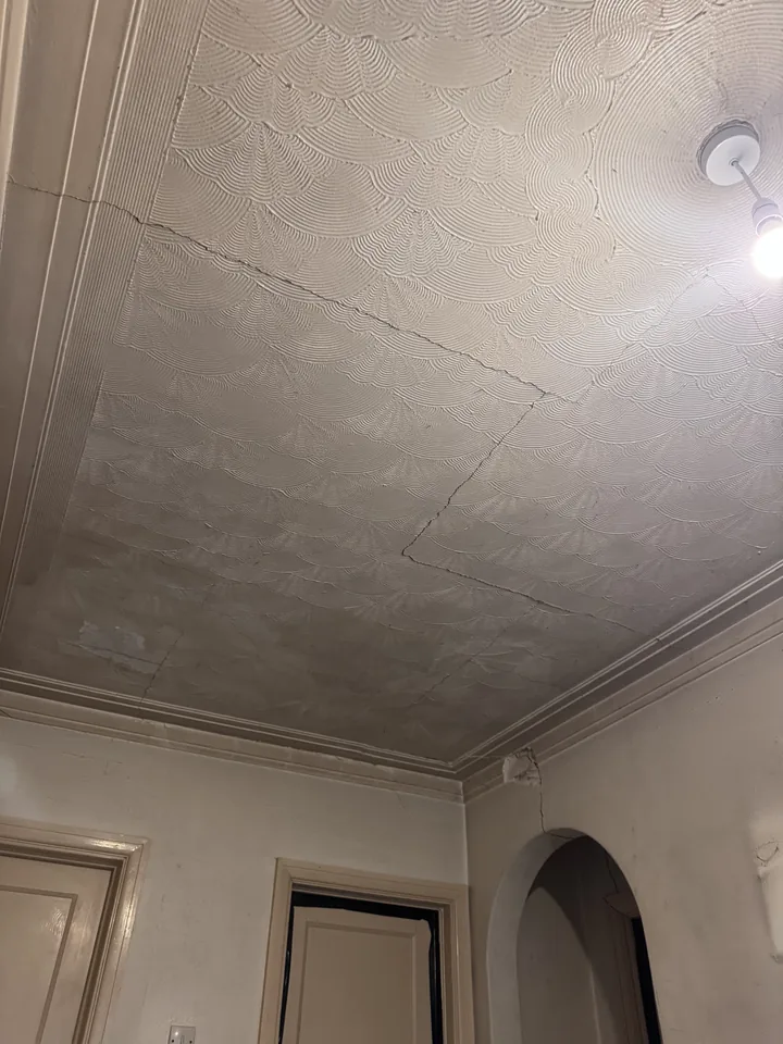 Textured ceiling before strip-out